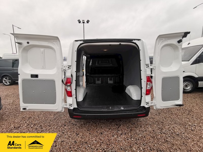 MAXUS eDeliver 3 L1h1 Panel Van 50.23Kwh - U1140