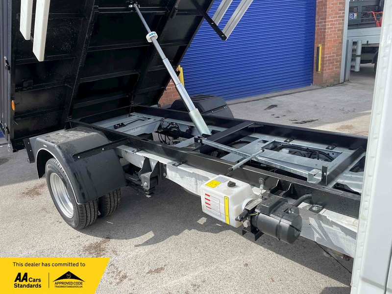 Maxus Deliver 9 Base DRW C/C - U1372