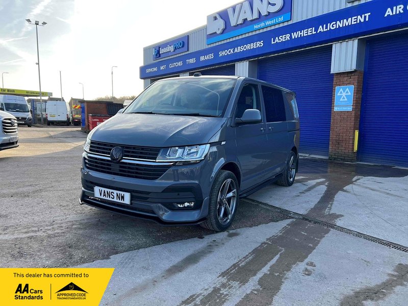 Used 21 Volkswagen Transporter T32 150PS Highline Kombi For Sale