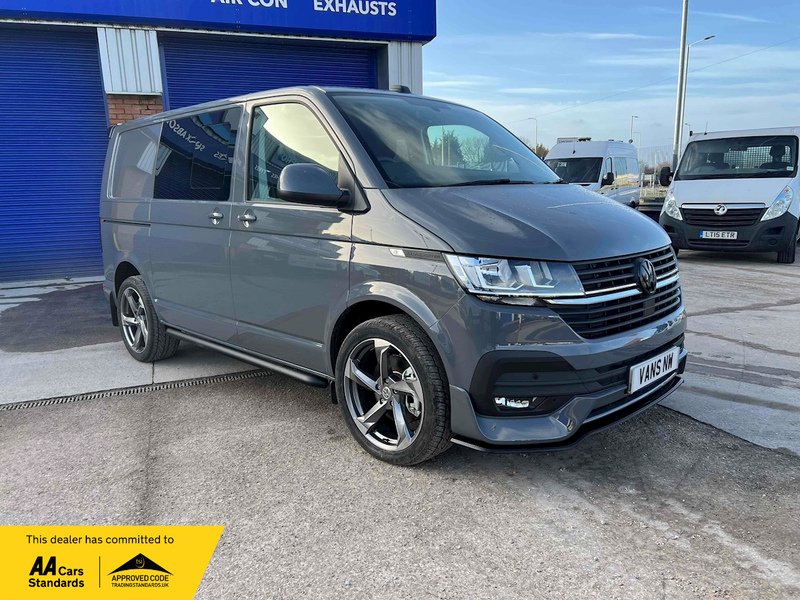 Volkswagen Transporter T32 150PS Highline Kombi - U1505