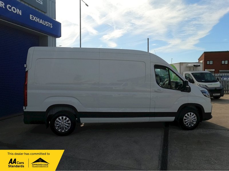 Maxus Deliver 9 LH FWD Lux - U1707