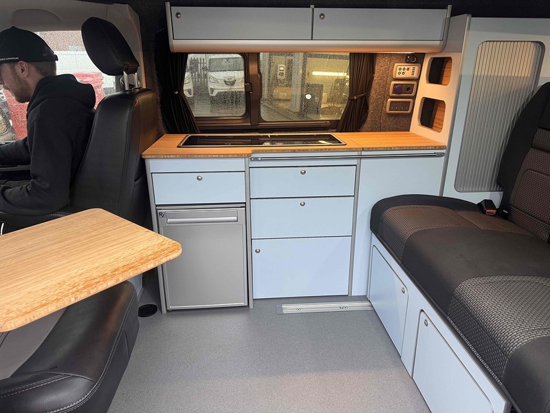 Volkswagen Transporter DSG CAMPER Highline - U1783