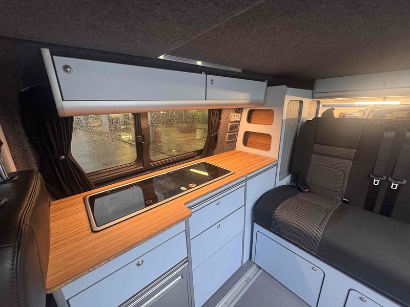 Volkswagen Transporter DSG CAMPER Highline - U1783