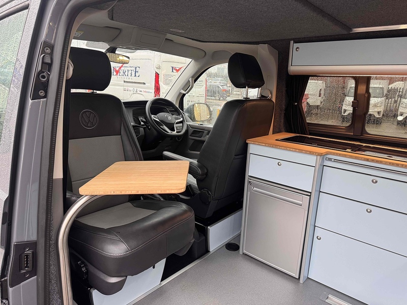 Volkswagen Transporter DSG CAMPER Highline - U1783