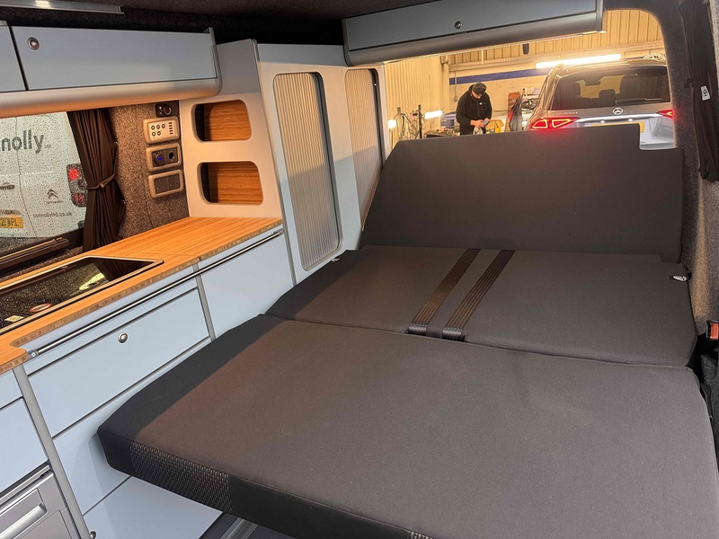 Volkswagen Transporter DSG CAMPER Highline - U1783