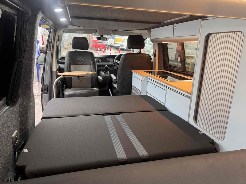 Volkswagen Transporter DSG CAMPER Highline - U1783