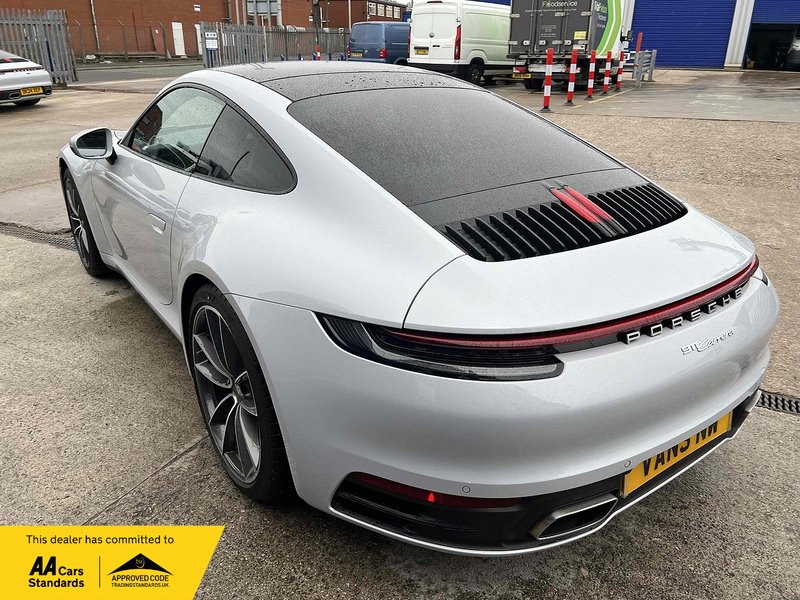 Porsche 911 T 992 Carrera T - U1810