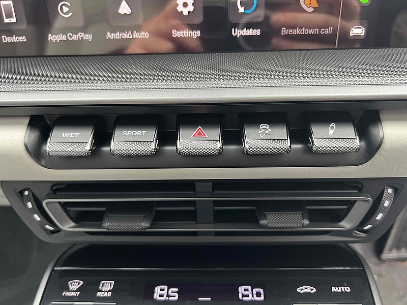 Porsche 911 T 992 Carrera T - U1811