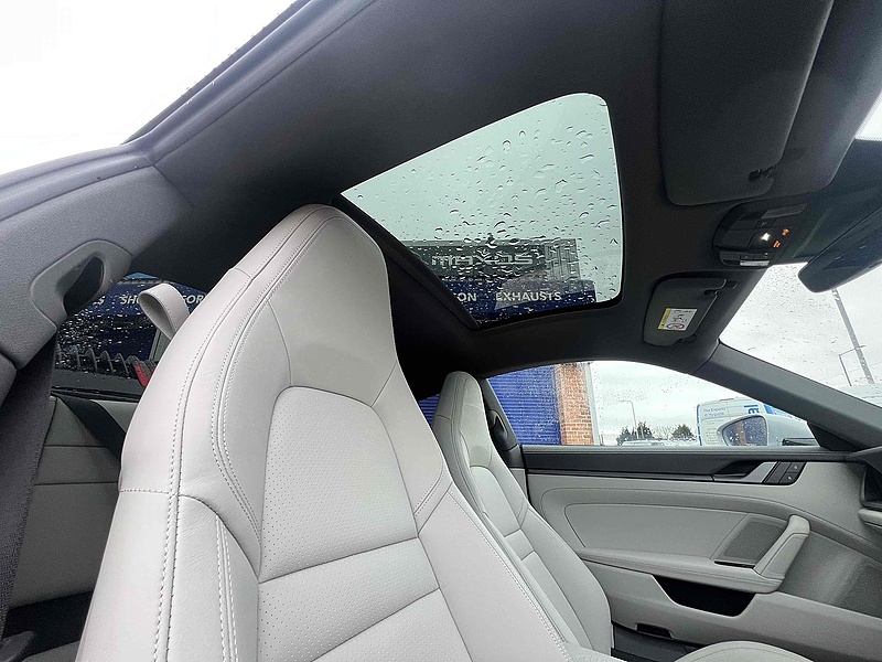 Porsche 911 T 992 Carrera T - U1811