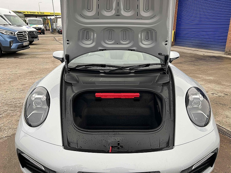 Porsche 911 T 992 Carrera T - U1811