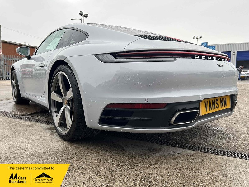 Porsche 911 T 992 Carrera T - U1811