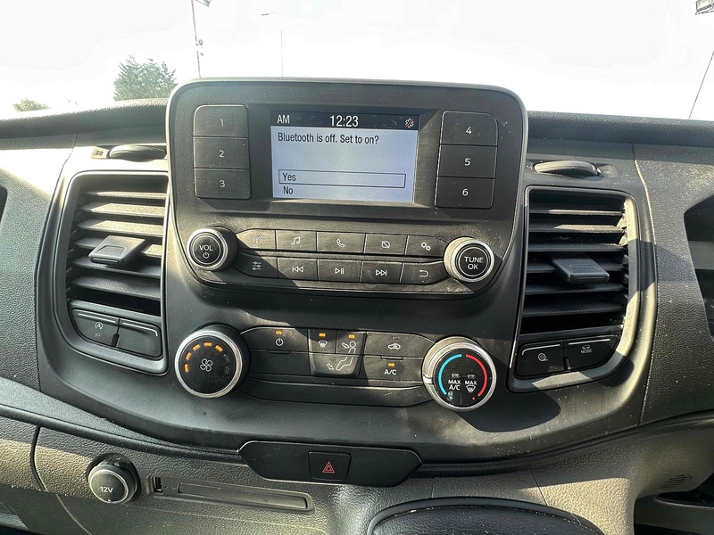 Ford Transit 350 EcoBlue Leader - U1965