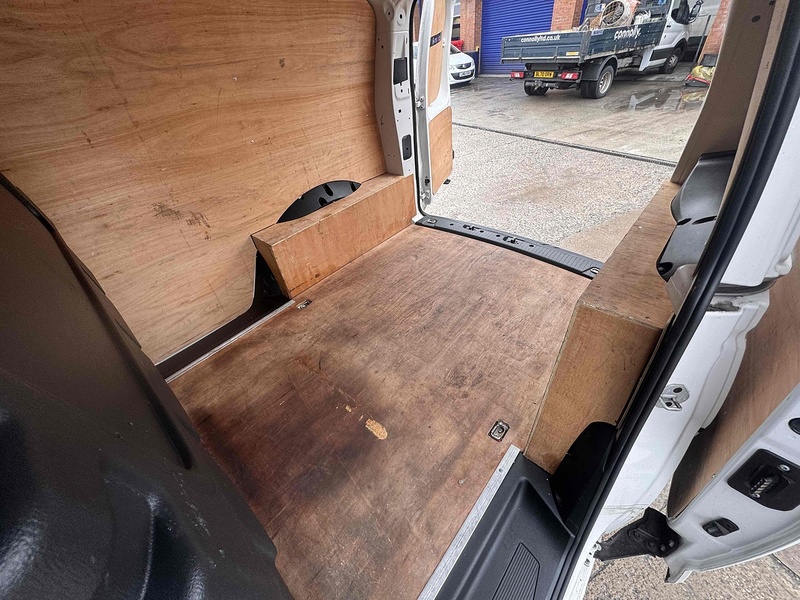 Volkswagen Caddy TDI C20 Commerce - U2116