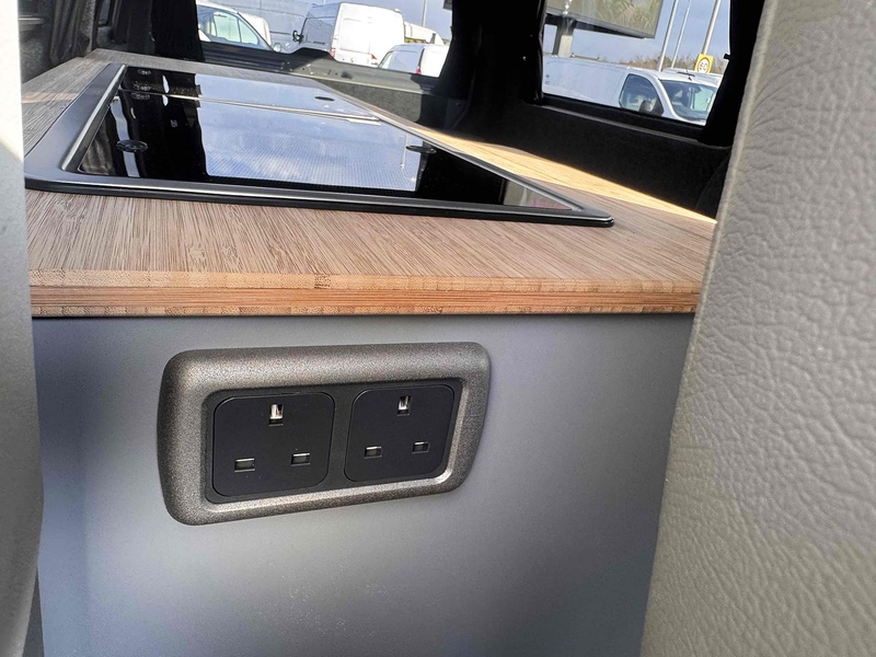 Volkswagen Transporter TDI T30 Highline Camper - U2241