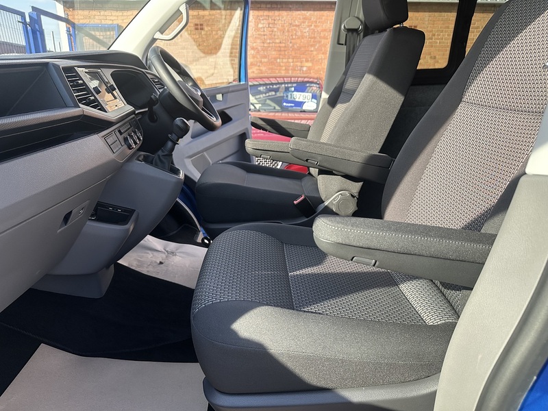 Volkswagen Transporter TDI T30 Highline - U2332