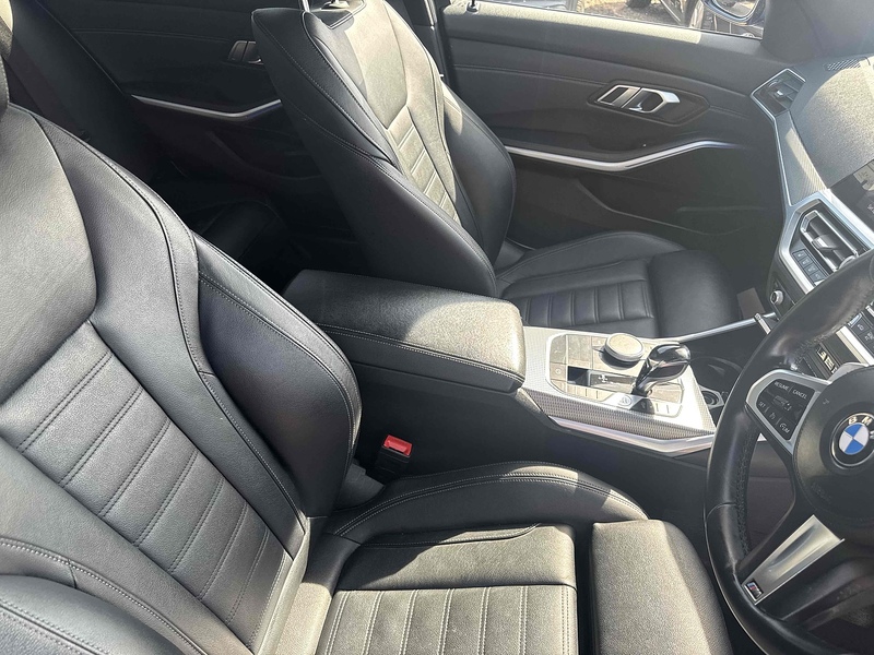 BMW 3 Series 320d M Sport - U2334