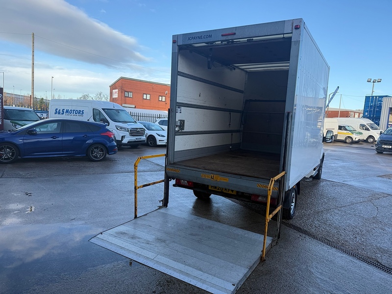 Ford Transit 350 EcoBlue Leader - U2350