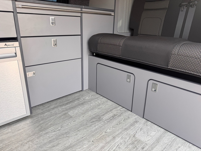 Volkswagen Transporter TDI T28 CAMPER - U2391