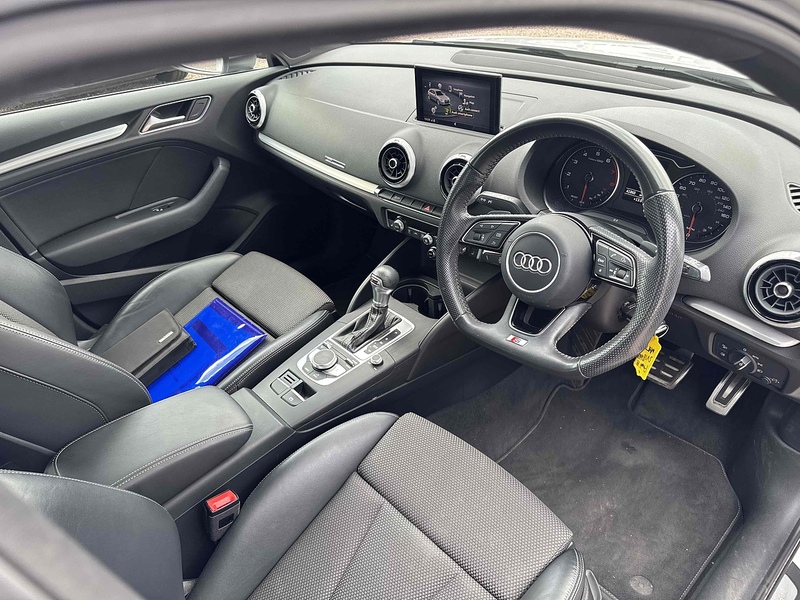Audi A3 TFSI CoD S line - U2412