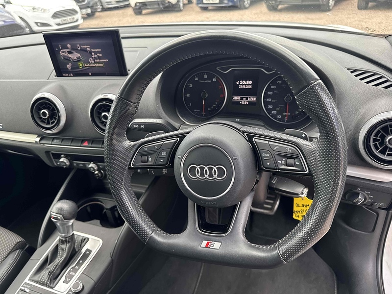 Audi A3 TFSI CoD S line - U2412