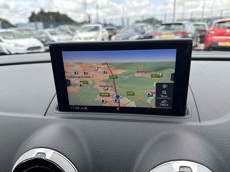 Audi A3 TFSI CoD S line - U2412