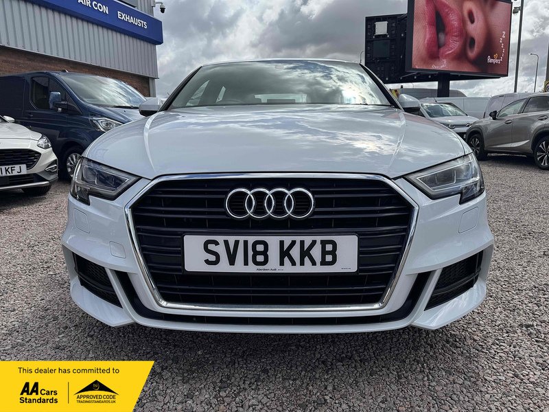 Audi A3 TFSI CoD S line - U2412