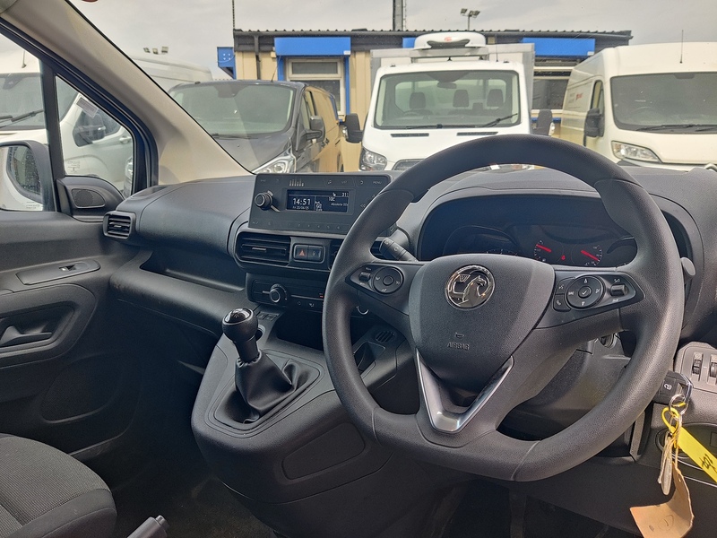 Vauxhall Combo Turbo D 2300 Dynamic - U2426