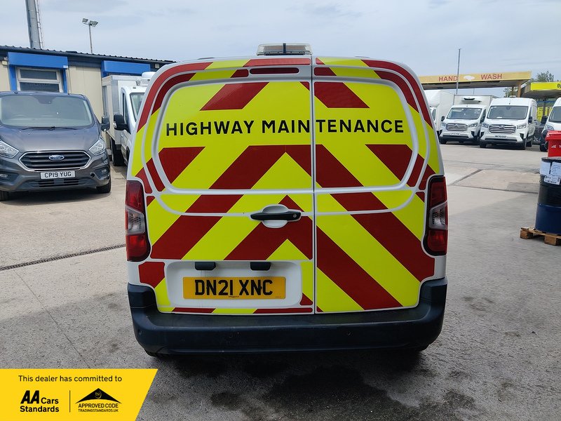 Vauxhall Combo Turbo D 2300 Dynamic - U2426