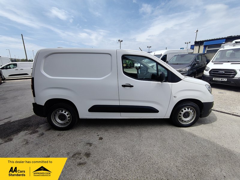 Vauxhall Combo Turbo D 2300 Dynamic - U2426