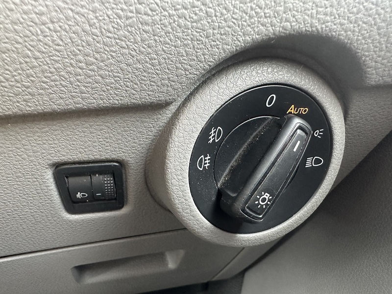 Volkswagen Transporter TDI T28 Highline - U2433