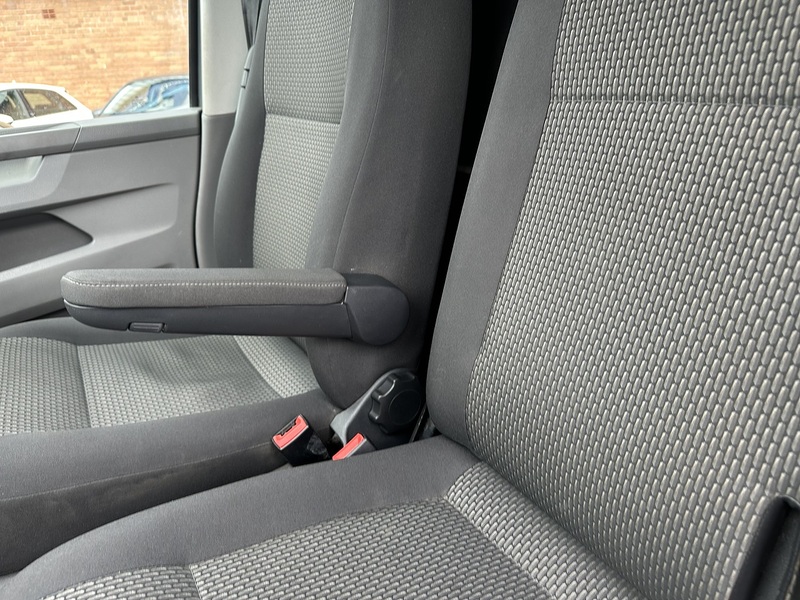 Volkswagen Transporter TDI T28 Highline - U2433