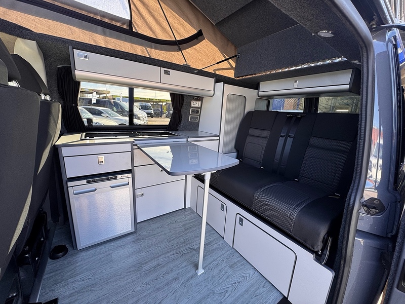 Volkswagen Transporter TDI T28 Highline Camper - U2433