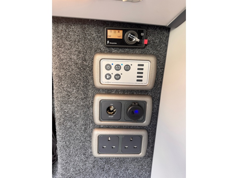 Volkswagen Transporter TDI T28 Highline Camper - U2433