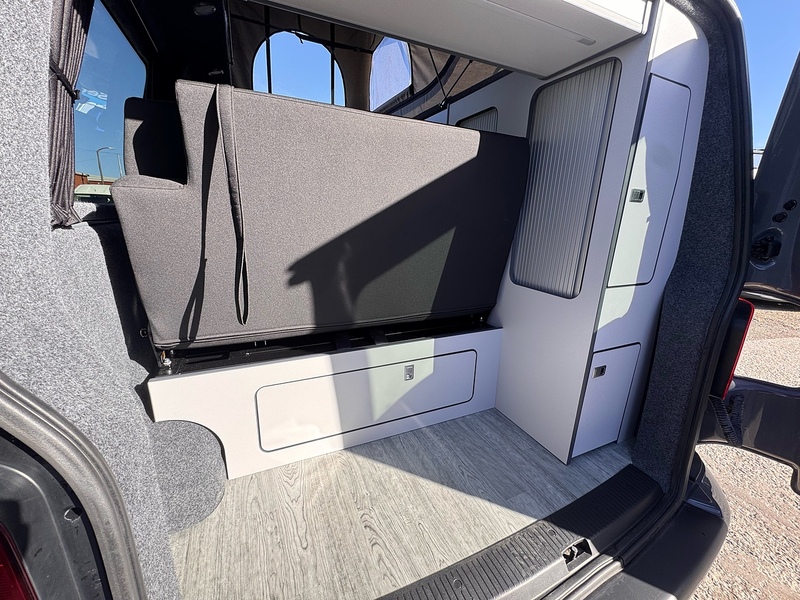 Volkswagen Transporter TDI T28 Highline Camper - U2433