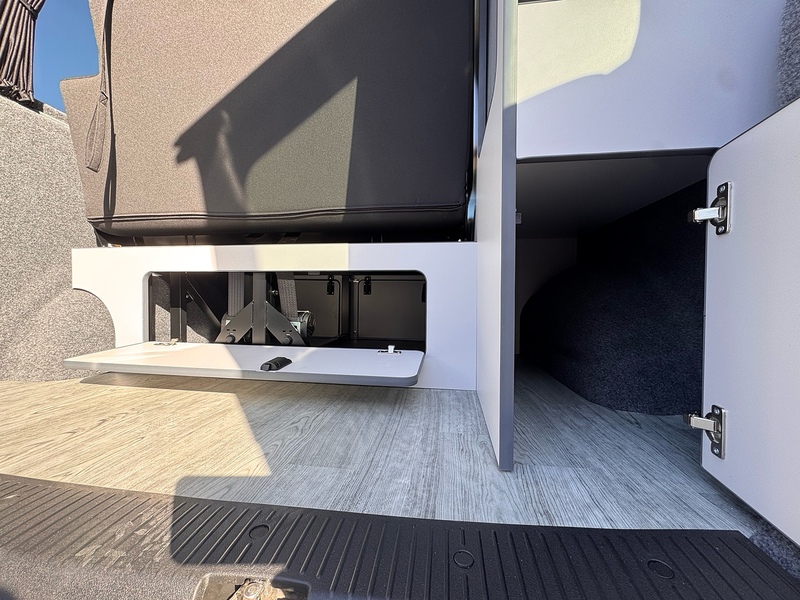 Volkswagen Transporter TDI T28 Highline Camper - U2433