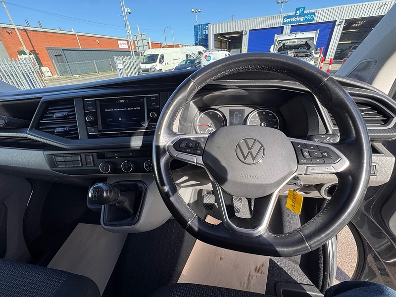 Volkswagen Transporter TDI T28 Highline Camper - U2433