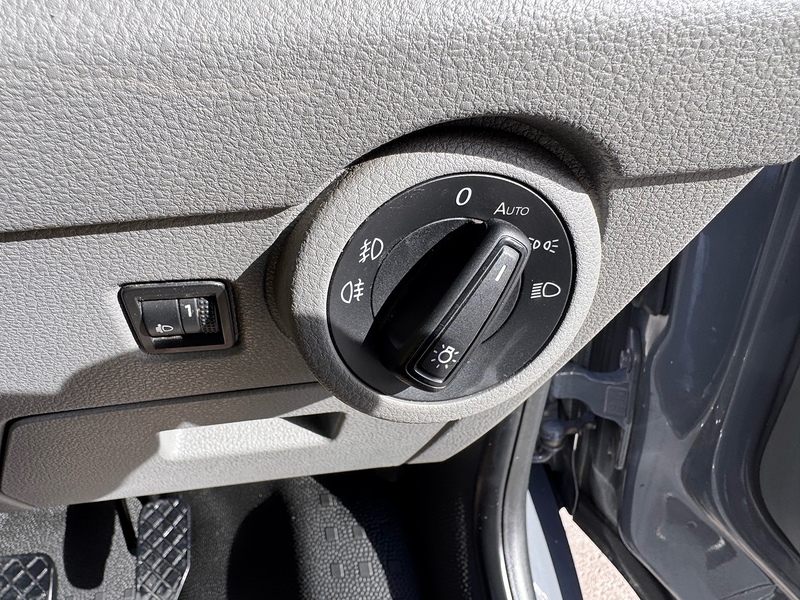 Volkswagen Transporter TDI T28 Highline Camper - U2433