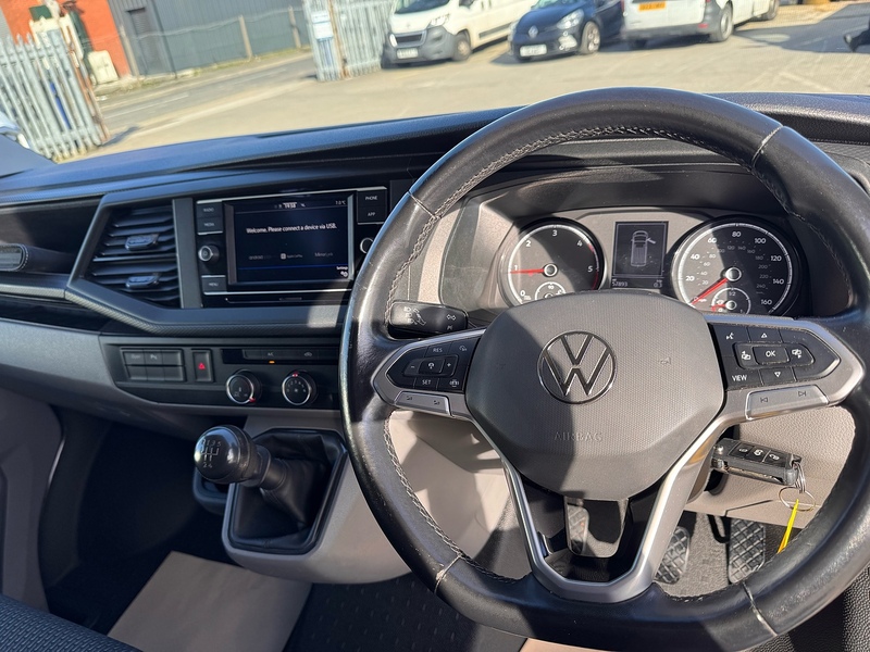 Volkswagen Transporter TDI T28 Highline Camper - U2433