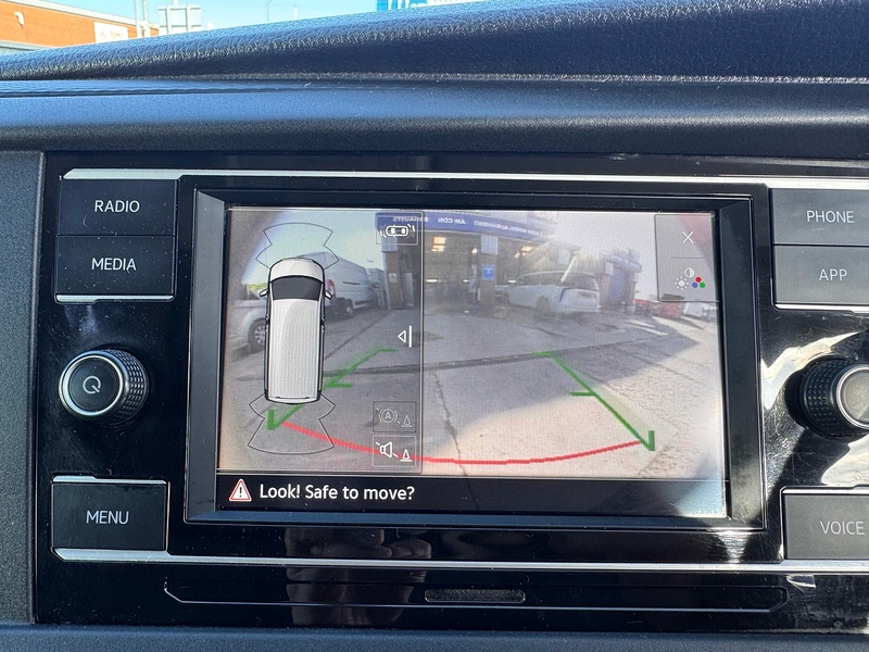 Volkswagen Transporter TDI T28 Highline Camper - U2433