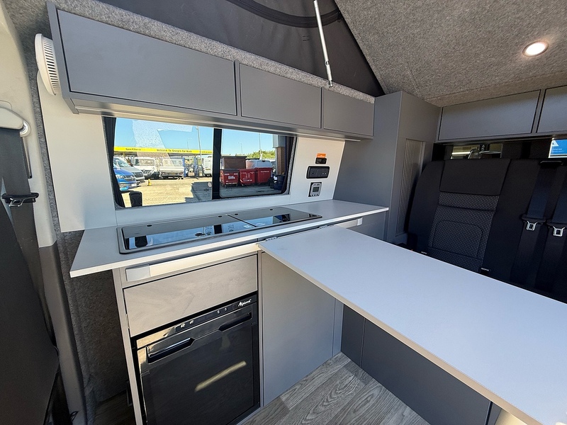 Volkswagen Transporter TDI T28 CAMPER - U2451