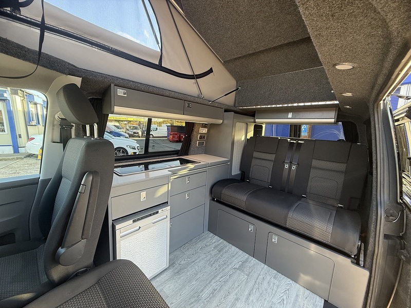 Volkswagen Transporter TDI T28 Highline Camper - U2458