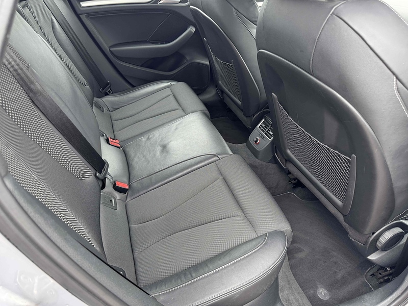 Audi A3 TDI S line - U2466