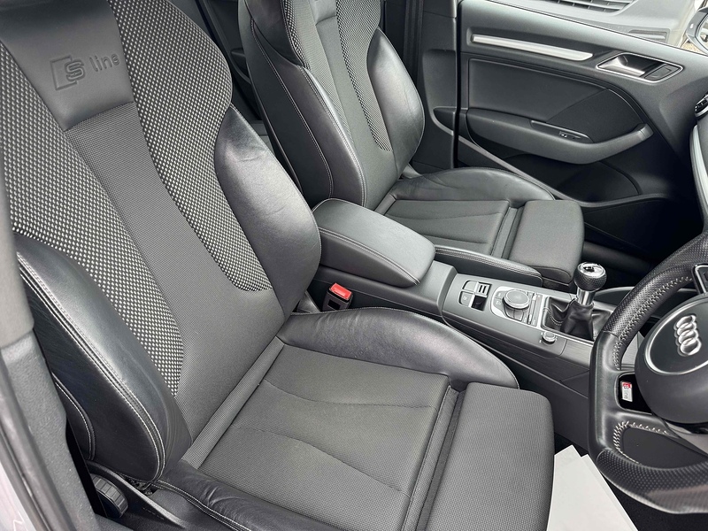 Audi A3 TDI S line - U2466