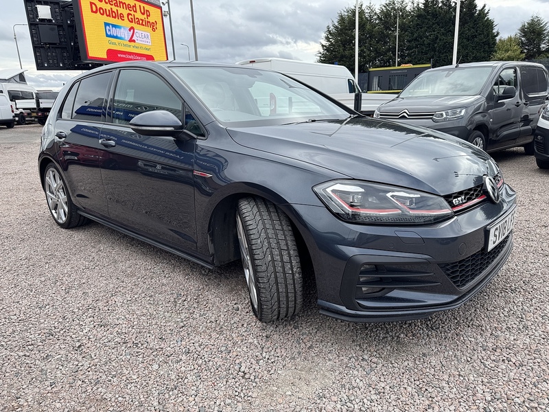 Volkswagen Golf TSI GTI - U2490
