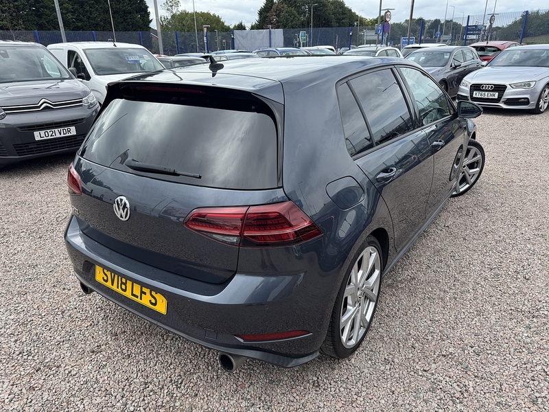 Volkswagen Golf TSI GTI - U2490