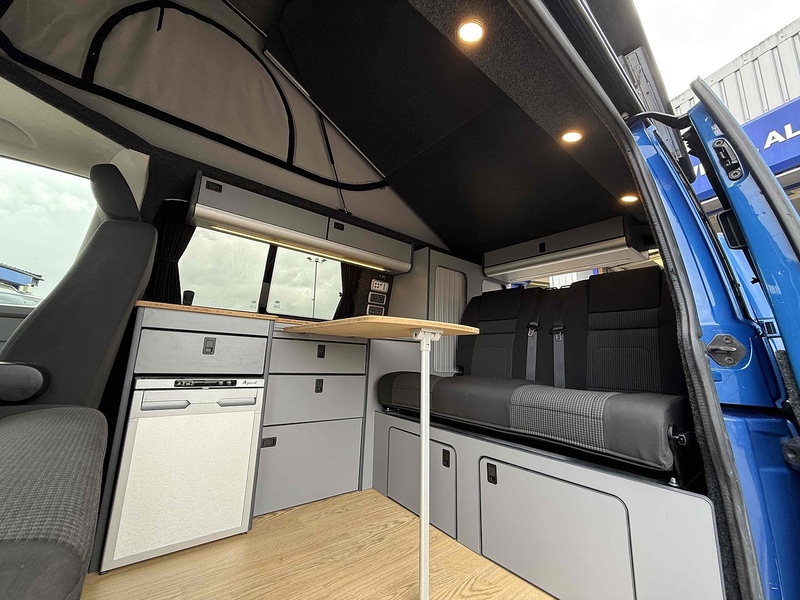 Volkswagen Transporter TDI T28 Camper - U2504