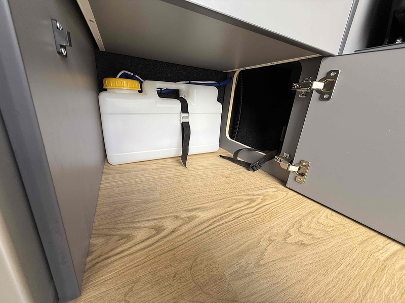 Volkswagen Transporter TDI T28 Camper - U2504