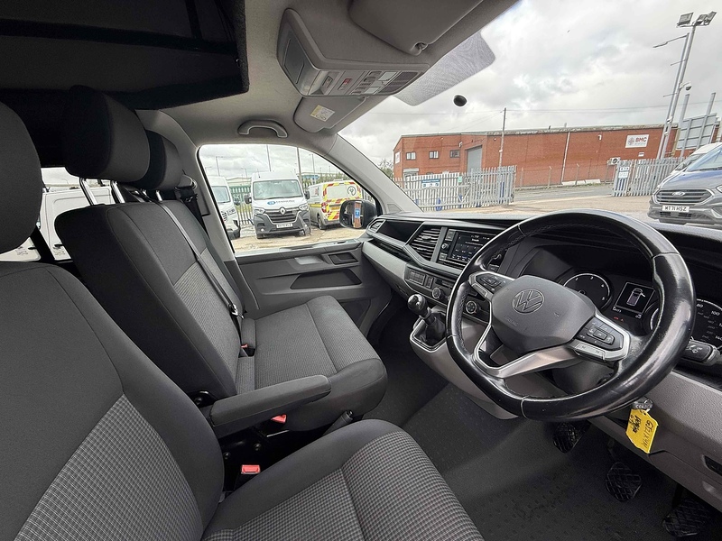 Volkswagen Transporter TDI T28 Camper - U2504