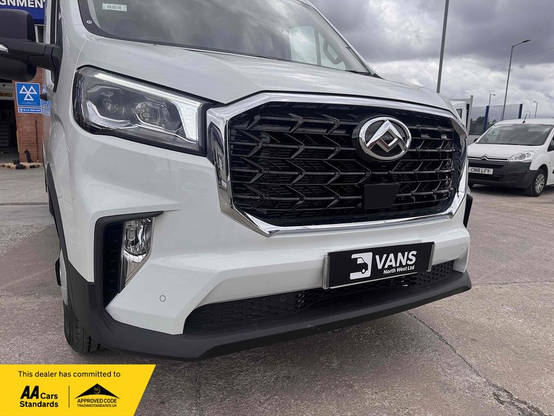 Maxus Deliver 9 LH Base FWD 150ps - U2526