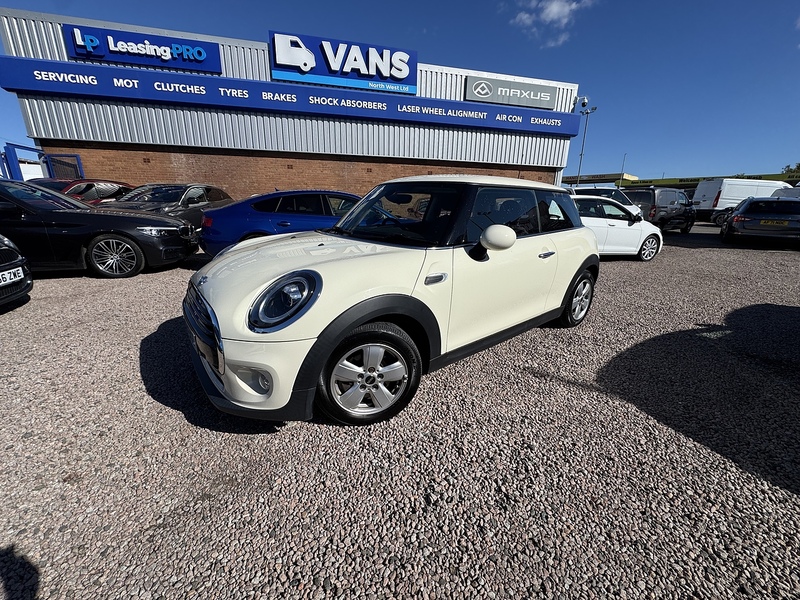 MINI Hatch Cooper - U2537